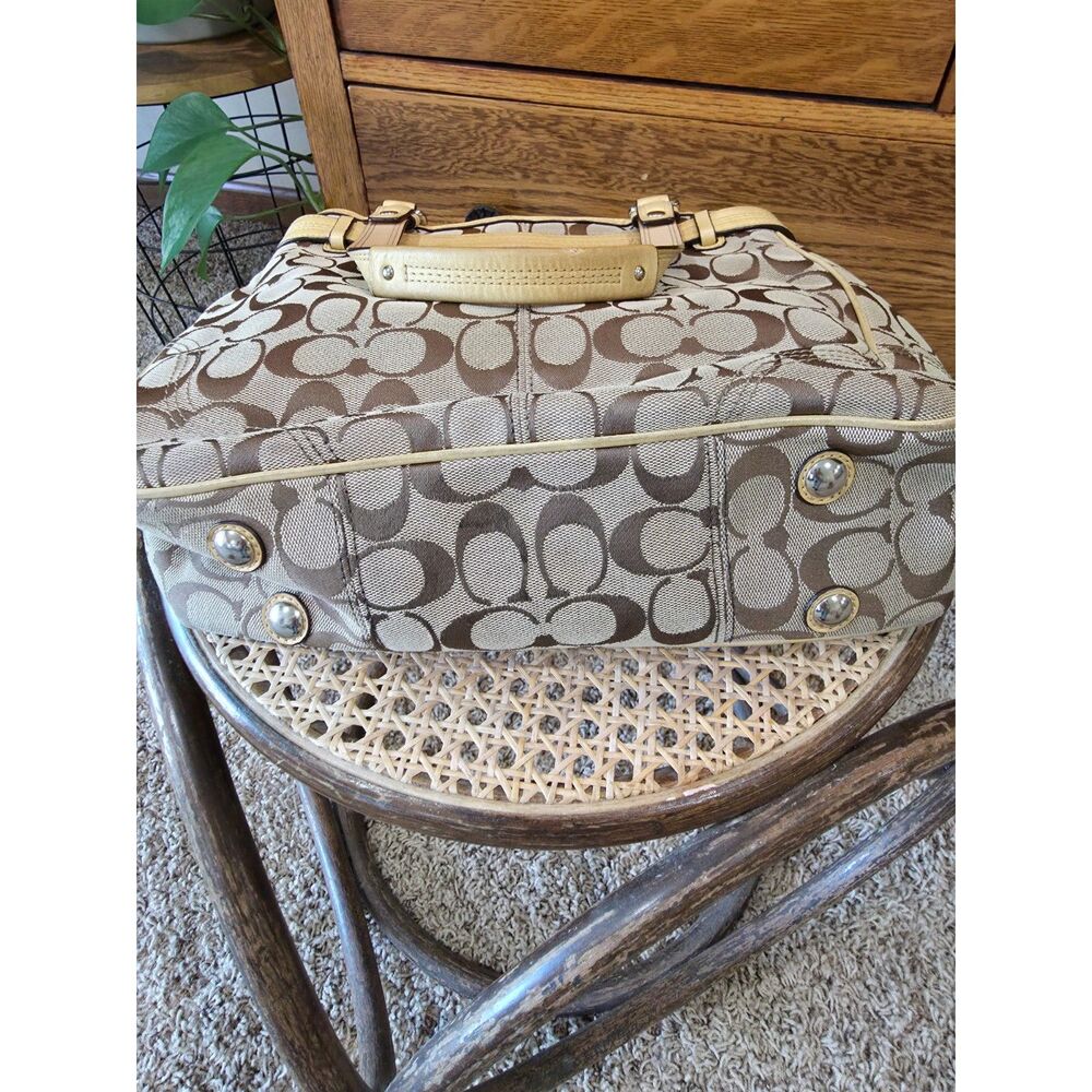 Coach Vintage Soho Zebra Stripe Signature Jacquard Tote Shoulder Bag Beige Brown - Picture 5 of 8